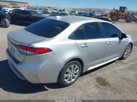 2020 Toyota COROLLA LE VIN JTDEPRAE7LJ067578 фото 4