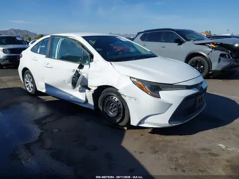 5YFEPRAE1LP106676 — 2020 Toyota Corolla LE, Передняя часть справа (Right Front), фото до ремонта