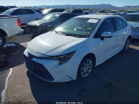 2020 Toyota COROLLA LE VIN 5YFEPRAE1LP106676 фото 2
