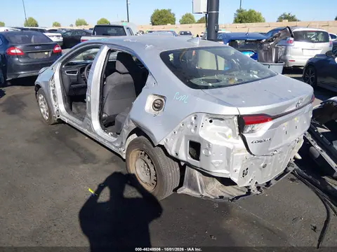 2020 Toyota COROLLA LE VIN JTDEPRAE8LJ110857 фото 3