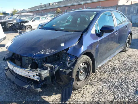 2021 Toyota COROLLA LE VIN 5YFBPMBE8MP245550 фото 2