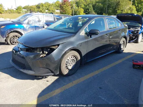 2021 Toyota COROLLA LE VIN 5YFBPMBE0MP149878 фото 2