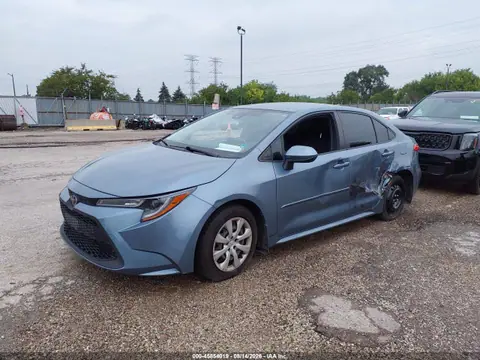 2021 Toyota COROLLA LE VIN JTDEPMAE9MJ177472 фото 2