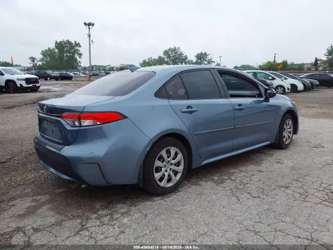 2021 Toyota COROLLA LE VIN JTDEPMAE9MJ177472 фото 4