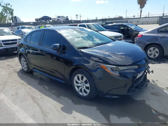 2021 Toyota COROLLA LE VIN 5YFEPMAEXMP208711 фото 1