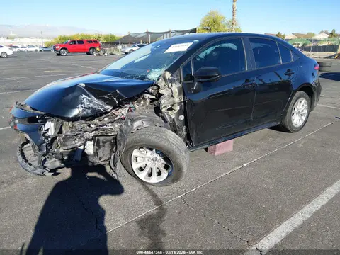 2022 Toyota COROLLA LE VIN 5YFVPMAE5NP299615 фото 2
