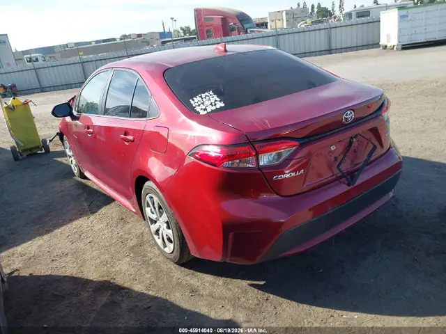 5YFEPMAE1NP278776 — 2022 Toyota Corolla LE, фото 3 с аукциона IAAI 13.10.2026, Передняя часть