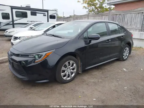 2025 Toyota COROLLA LE VIN 5YFB4MDE0SP287388 фото 2