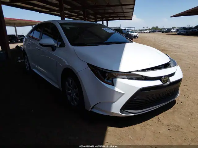 5YFB4MDE1SP238958 — 2025 Toyota Corolla LE, Передняя часть слева (Left Front), фото до ремонта