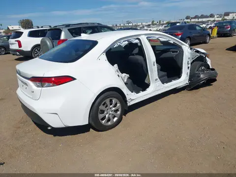 2025 Toyota COROLLA LE VIN 5YFB4MDE5SP288794 фото 4