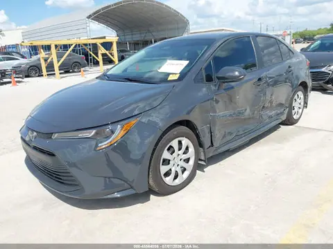 2026 Toyota COROLLA LE VIN 5YFB4MDEXTP382607 фото 2
