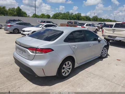 2026 Toyota COROLLA LE VIN 5YFB4MDE9TP378015 фото 4