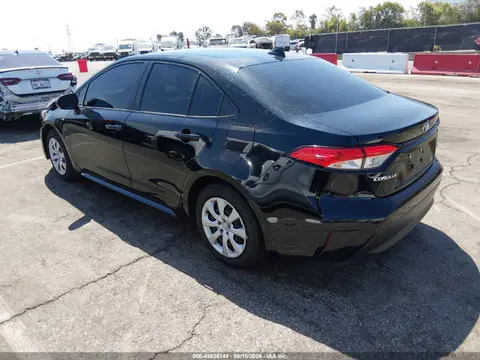 2026 Toyota COROLLA LE VIN JTDB4MEE5T3038951 фото 3