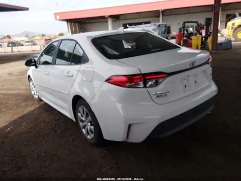 2026 Toyota COROLLA LE VIN 5YFB4MDE5TP419188 фото 3