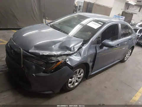2026 Toyota COROLLA LE VIN 5YFB4MDE6TP370860 фото 2