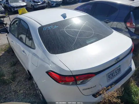 2026 Toyota COROLLA LE VIN 5YFB4MDE5TP465796 фото 3