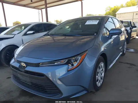 2026 Toyota COROLLA LE VIN JTDB4MEE7T3038997 фото 2