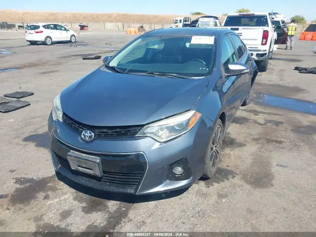 5YFBURHE4FP306117 — 2015 Toyota Corolla S Plus, фото 2 с аукциона IAAI 14.10.2026, Задняя часть