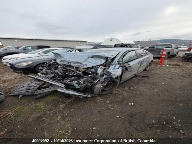 5YFB4RBE6LP055024 — 2020 Toyota Corolla SE/XSE, фото 2 с аукциона IAAI 14.10.2026, Передняя часть