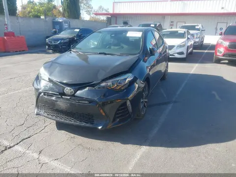 2017 Toyota COROLLA SE VIN 5YFBURHE0HP691162 фото 2