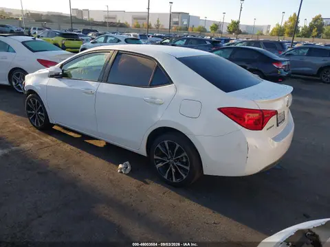 2018 Toyota COROLLA SE VIN 5YFBURHE9JP747010 фото 3
