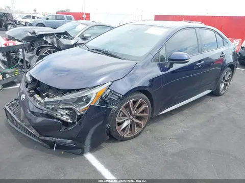 2020 Toyota COROLLA SE VIN JTDS4RCE6LJ048738 фото 2