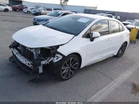 2020 Toyota COROLLA SE VIN JTDS4RCE3LJ014725 фото 2