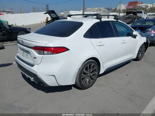 5YFS4RCE0LP028660 — 2020 Toyota Corolla SE, фото 4 с аукциона IAAI 14.10.2026, Передняя часть