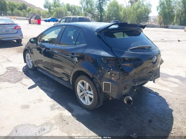 2021 Toyota COROLLA SE VIN JTNB4MBE9M3111725 фото 3