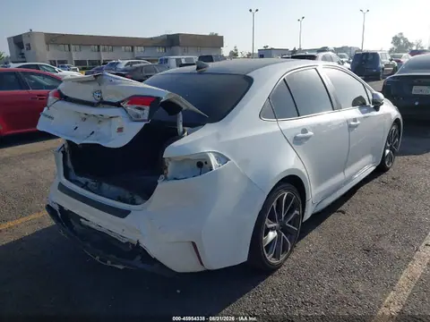 2022 Toyota COROLLA SE VIN 5YFP4MCE2NP103385 фото 4