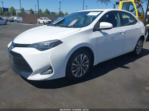 2018 Toyota Corolla Xle VIN 5YFBURHE2JP846932 фото 2