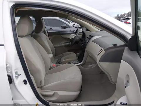 1NXBU4EEXAZ252045 — 2010 Toyota Corolla, Передняя часть, фото до ремонта