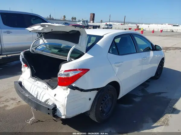 5YFBURHE3GP431613 — 2016 Toyota Corolla, фото 4 с аукциона IAAI, Задняя часть