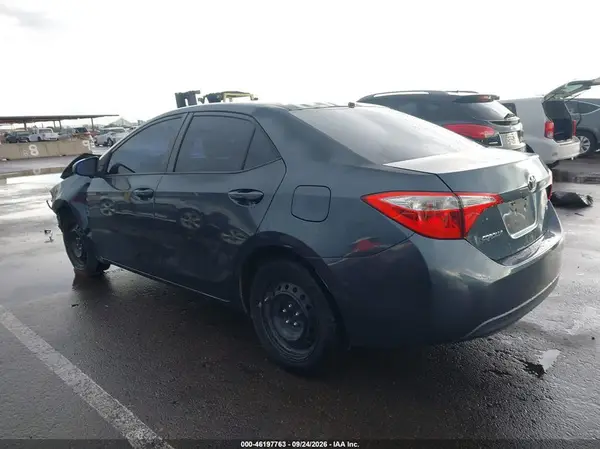 2T1BURHE5GC586180 — 2016 Toyota Corolla, фото 3 с аукциона IAAI, Передняя часть слева