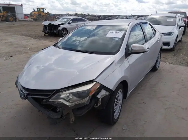 5YFBURHE1GP381410 — 2016 Toyota Corolla, фото 2 с аукциона IAAI, Передняя часть