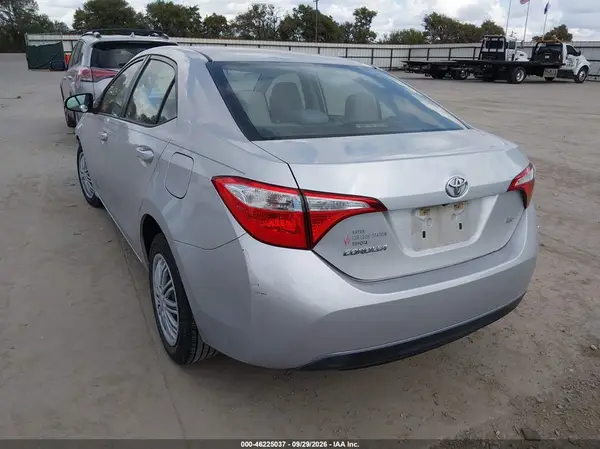 5YFBURHE1GP381410 — 2016 Toyota Corolla, фото 3 с аукциона IAAI, Передняя часть