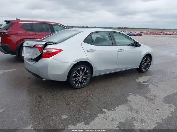 5YFBURHE6GP558632 — 2016 Toyota Corolla, фото 4 с аукциона IAAI, Задняя часть слева