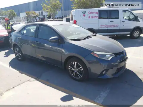 5YFBURHE7GP434501 — 2016 Toyota Corolla, Задняя часть, фото до ремонта