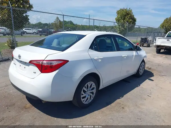 5YFBURHE0HP654435 — 2017 Toyota Corolla, фото 4 с аукциона IAAI 13.10.2026, Передняя часть справа