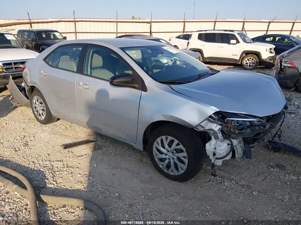 5YFBURHEXHP735295 — 2017 Toyota Corolla, Передняя и задняя части (Front & Rear), фото до ремонта