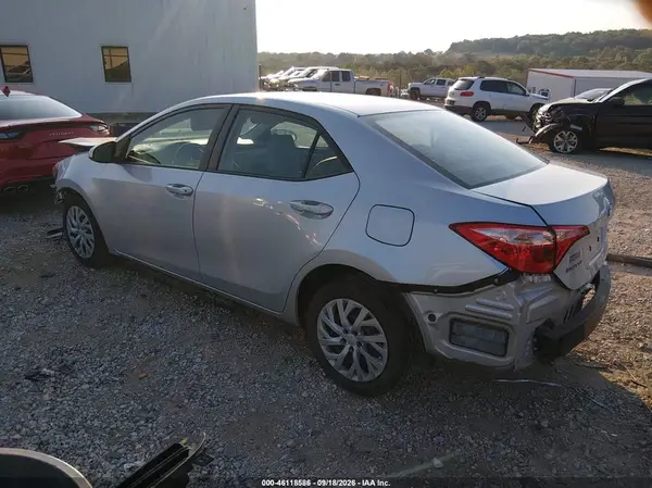 5YFBURHEXHP735295 — 2017 Toyota Corolla, фото 3 с аукциона IAAI 15.10.2026, Передняя и задняя части