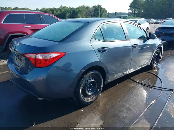 2T1BURHE0HC863013 — 2017 Toyota Corolla, фото 4 с аукциона IAAI 14.10.2026, Подтопление