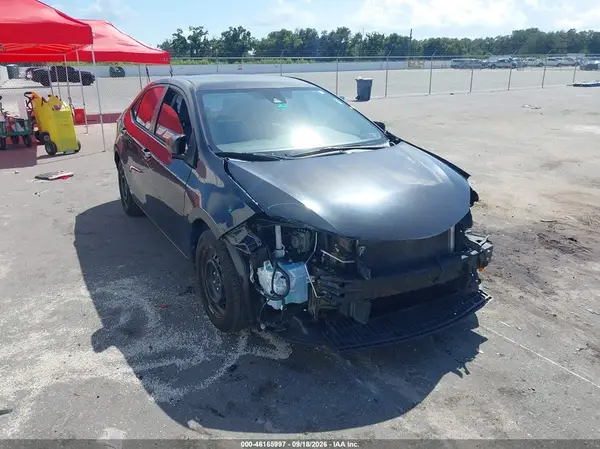 5YFBURHE4HP718900 — 2017 Toyota Corolla, Передняя часть (Front End), фото до ремонта