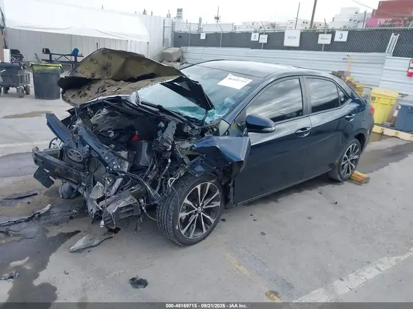 5YFBURHE4HP687597 — 2017 Toyota Corolla, фото 2 с аукциона IAAI 14.10.2026, Передняя часть