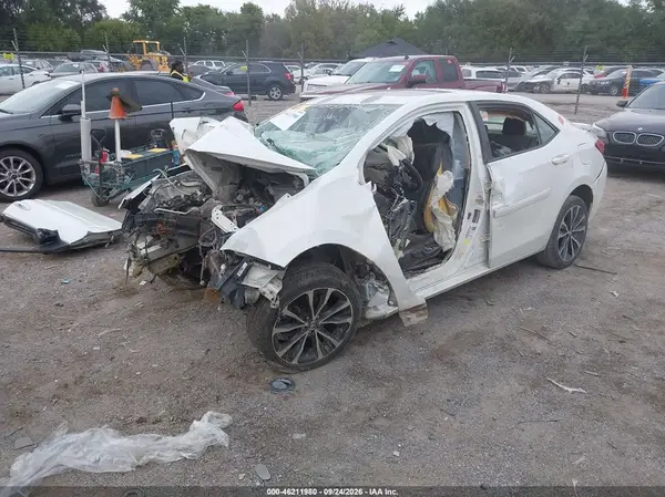 5YFBURHEXHP666625 — 2017 Toyota Corolla, фото 2 с аукциона IAAI, Передняя часть