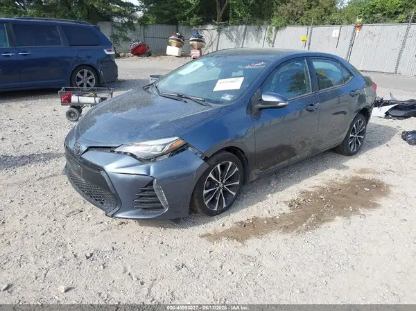 2T1BURHE5JC094255 — 2018 Toyota Corolla, фото 2 с аукциона IAAI 13.10.2026, Повреждения со всех сторон