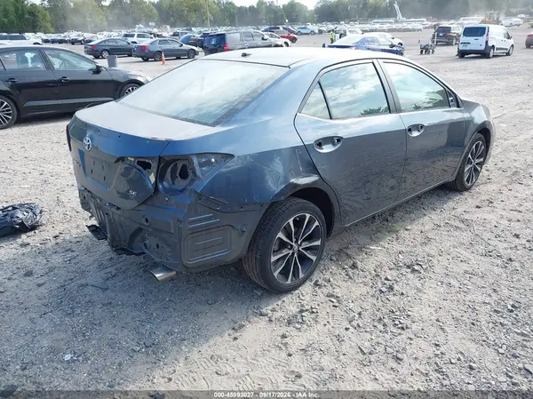 2T1BURHE5JC094255 — 2018 Toyota Corolla, фото 4 с аукциона IAAI 13.10.2026, Повреждения со всех сторон