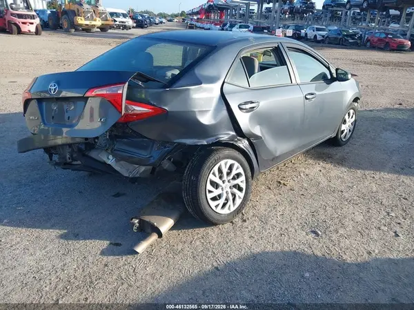 5YFBURHE2JP847496 — 2018 Toyota Corolla, фото 4 с аукциона IAAI 14.10.2026, Левый бок