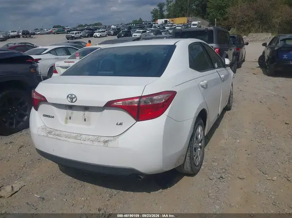 5YFBURHE8JP781181 — 2018 Toyota Corolla, фото 4 с аукциона IAAI, Передняя часть