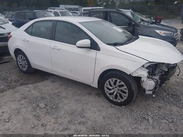 2T1BURHE2JC079616 — 2018 Toyota Corolla, Передняя часть (Front End), фото до ремонта